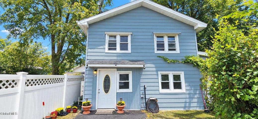 31 McNutt Avenue, Colonie, NY