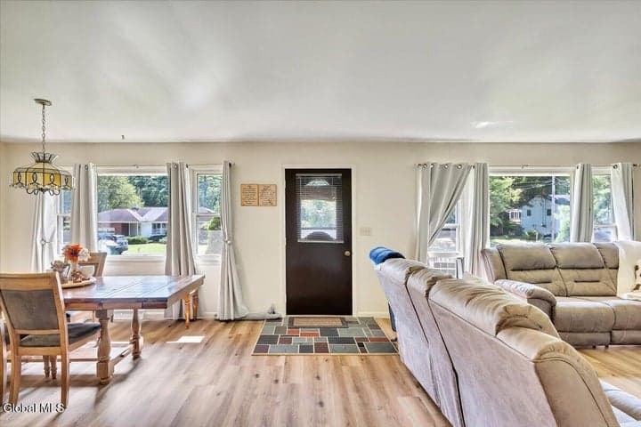 24 Bonner Drive, Queensbury, NY, photo 5