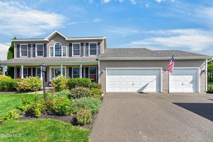 51 Kent Place, Wynantskill, NY, photo 1