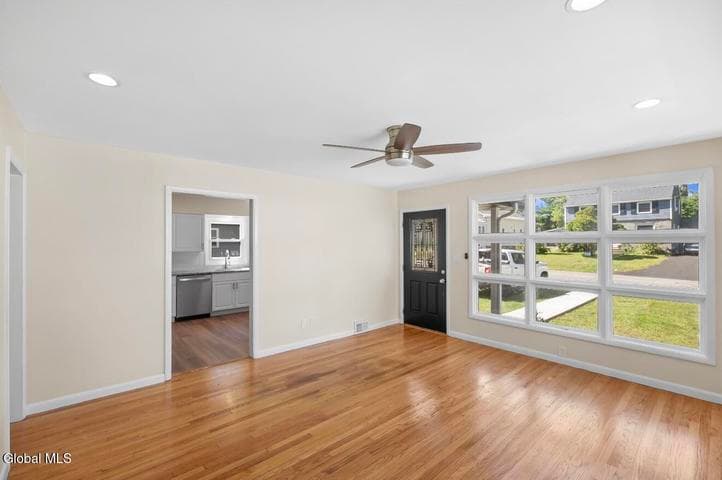 7 Delafield Drive, Colonie, NY, photo 3