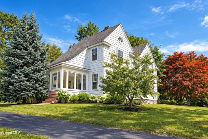 18 Fleetwood Avenue, Albany, NY, photo 3