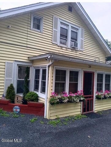 29 Jerome Avenue, Cairo, NY