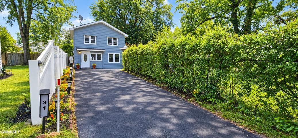 31 McNutt Avenue, Colonie, NY, photo 2