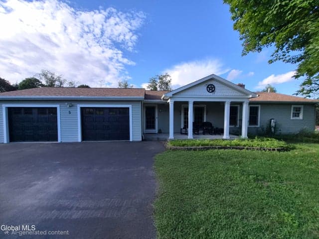 5 Washington Drive, Troy, NY, photo 2