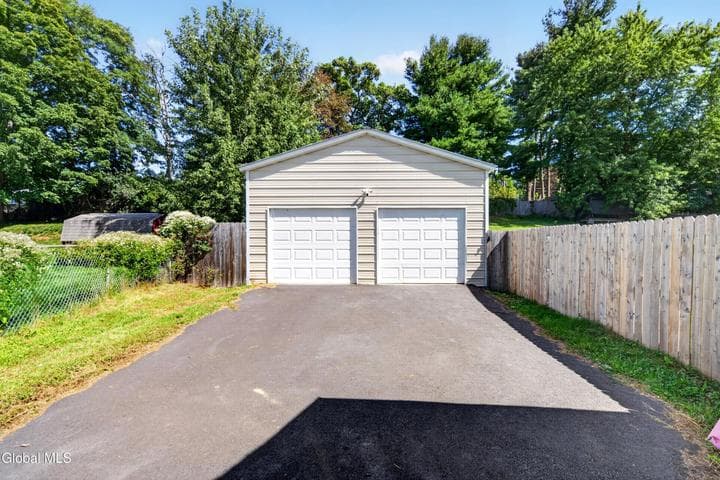 10 Kitty Lane, East Greenbush, NY, photo 2