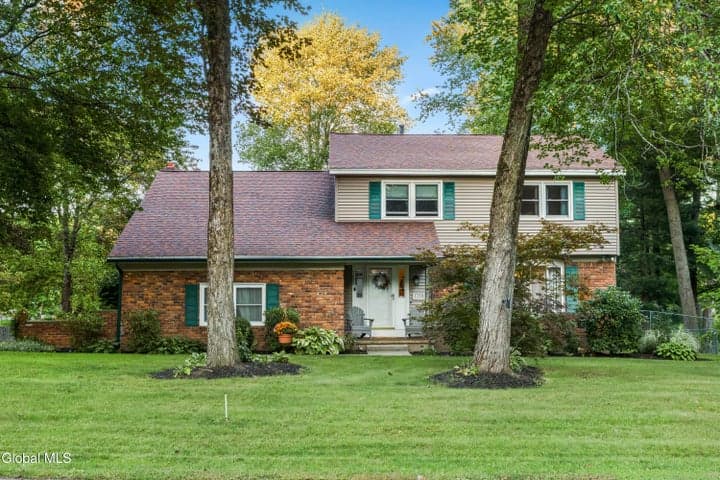 1270 Fox Hollow Road, Niskayuna, NY, photo 1