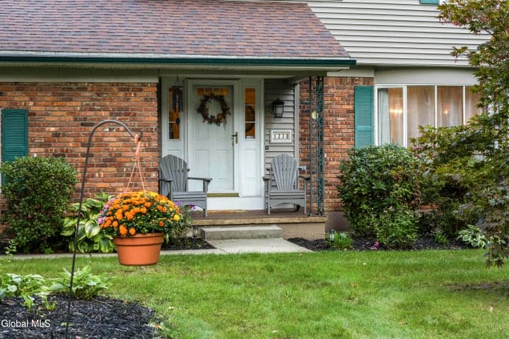 1270 Fox Hollow Road, Niskayuna, NY, photo 3