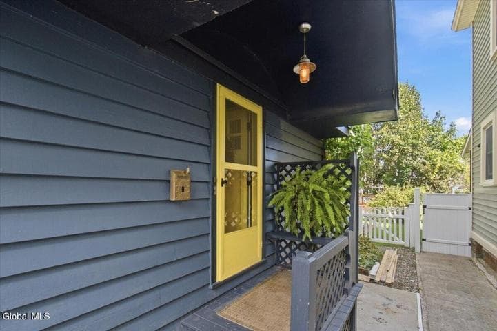 525 Mercer Street, Albany, NY, photo 4