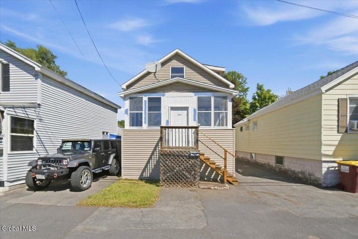 127 Exchange Street, Colonie, NY, photo 1