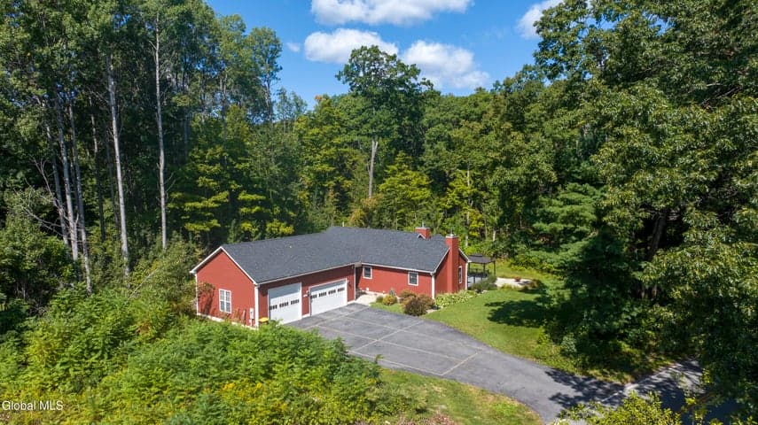 146 Ernst Road, Wilton, NY, photo 2