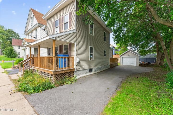 11 Burton Street, Johnstown, NY, photo 3