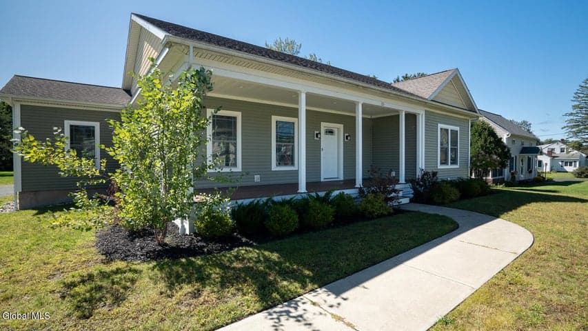 53 Main Street, Poestenkill, NY