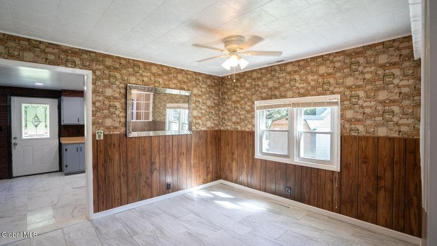 10 Railroad Avenue, Berlin, NY, photo 5