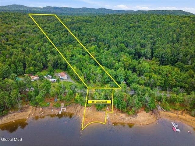 2776 S Shore Road, Day, NY