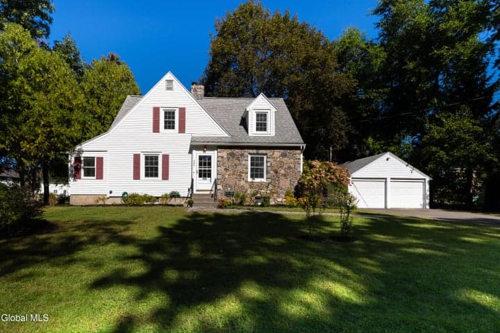 439 Wellington Road, Delmar, NY, photo 1