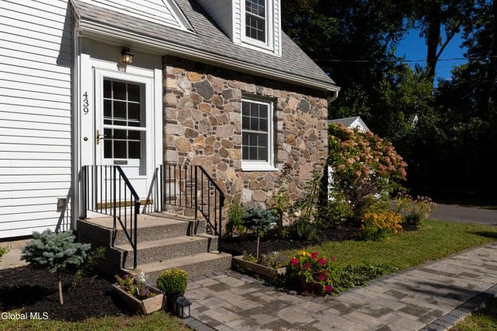 439 Wellington Road, Delmar, NY, photo 2