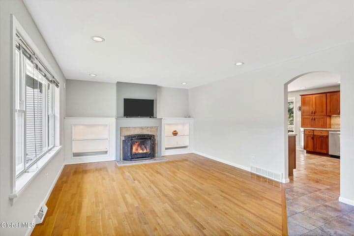 270 Daniels Avenue, Schenectady, NY, photo 5