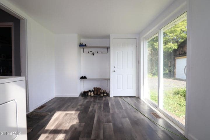 134 Charleston Street, Esperance, NY, photo 4