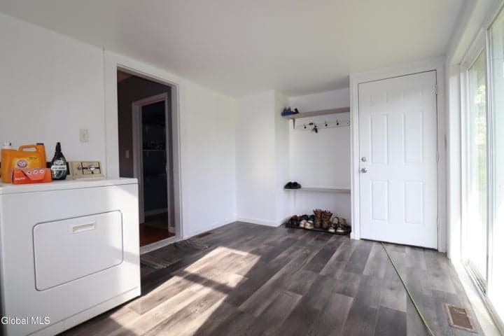 134 Charleston Street, Esperance, NY, photo 5