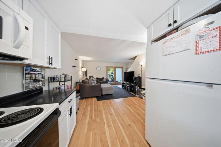 6 Tenandaho Lane, Mechanicville, NY, photo 5