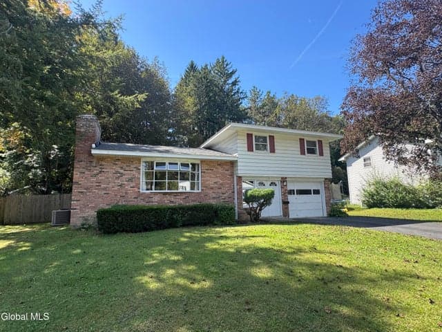 7 Woodside Court, Wynantskill, NY, photo 1