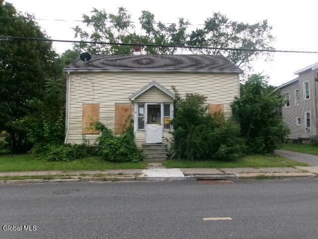 197 W Fulton Street, Gloversville, NY, photo 1