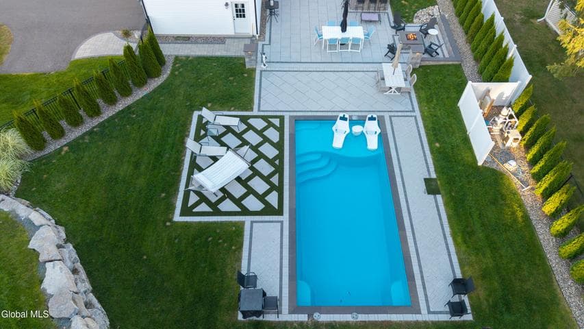 5 Victoria Court, Mechanicville, NY, photo 4