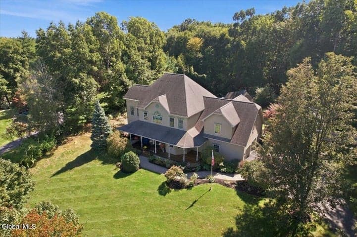 7 Little Drive, Malta, NY, photo 5