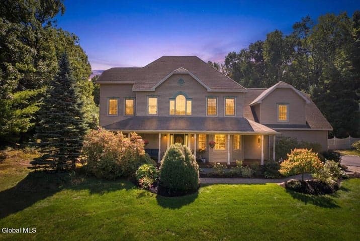 7 Little Drive, Malta, NY, photo 1