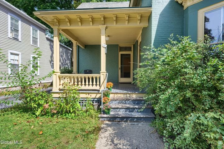 157 Spring Street, Saratoga Springs, NY, photo 4