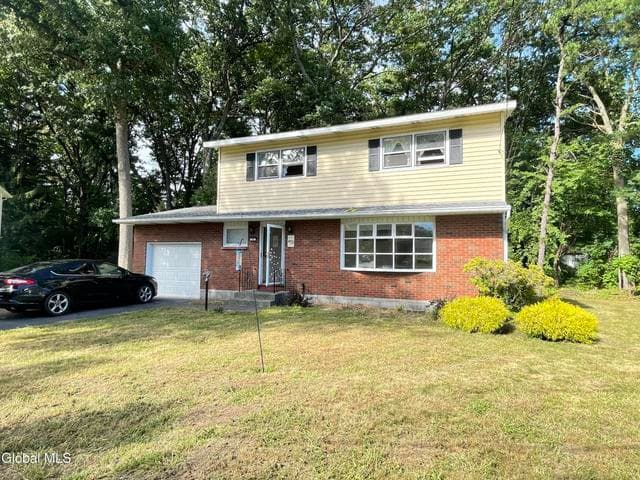 22 Farnam Place, Albany, NY, photo 2