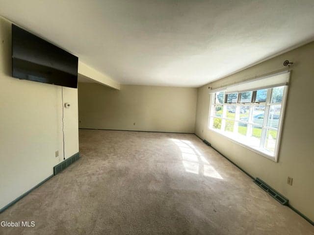 22 Farnam Place, Albany, NY, photo 4
