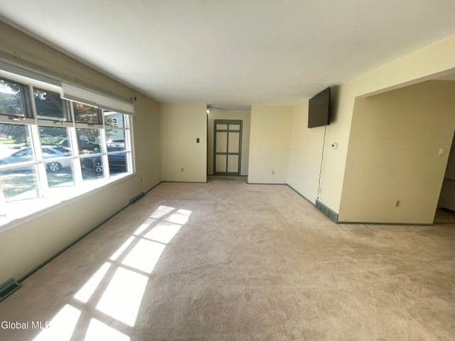 22 Farnam Place, Albany, NY, photo 5