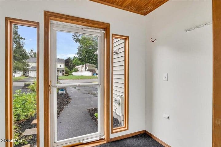 510 Elk Circle, Milton, NY, photo 4