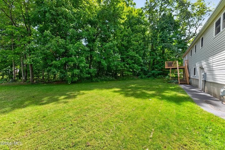 9 Meadow Valley Drive, Clifton Park, NY, photo 4