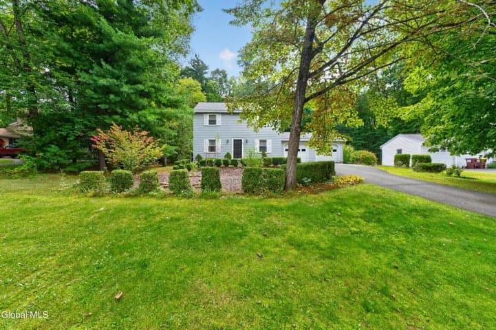 29 Barkwood Lane, Clifton Park, NY, photo 5