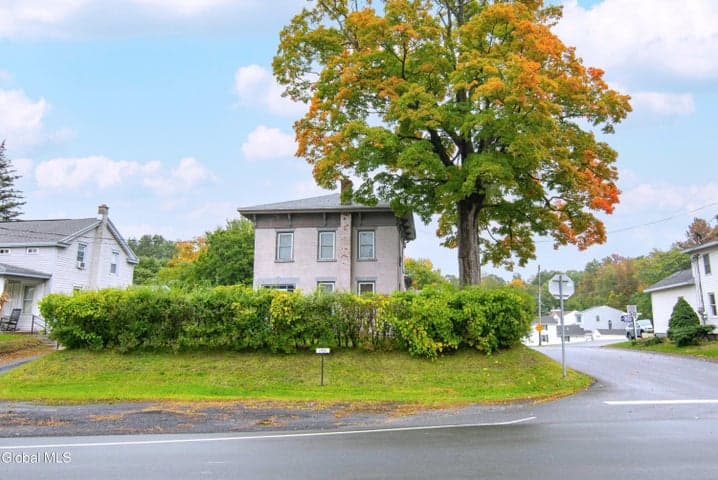 1431 Route 9, Halfmoon, NY, photo 3