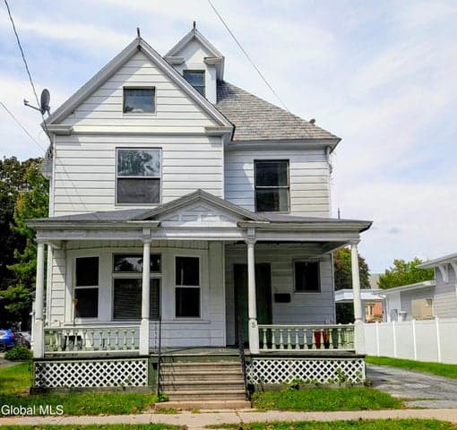 5 Bacon Street, Glens Falls, NY, photo 1
