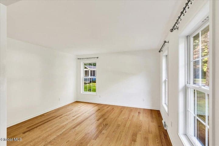 34 Darnley Greene, Delmar, NY, photo 5