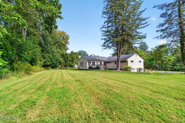 843 Warner Road, Niskayuna, NY, photo 4