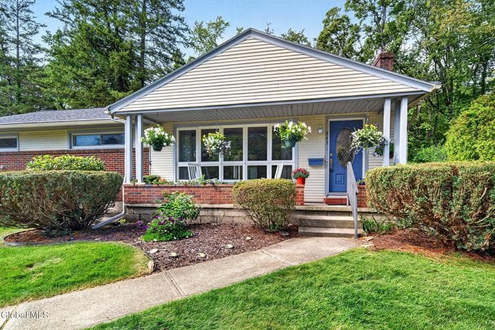 843 Warner Road, Niskayuna, NY, photo 3