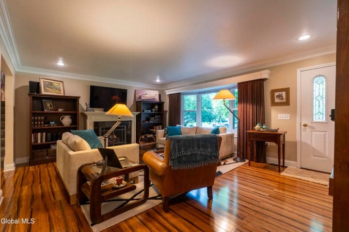 11 Hallak Drive, Ballston Spa, NY, photo 3