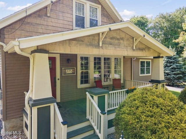 775 St Davids Lane, Niskayuna, NY, photo 3