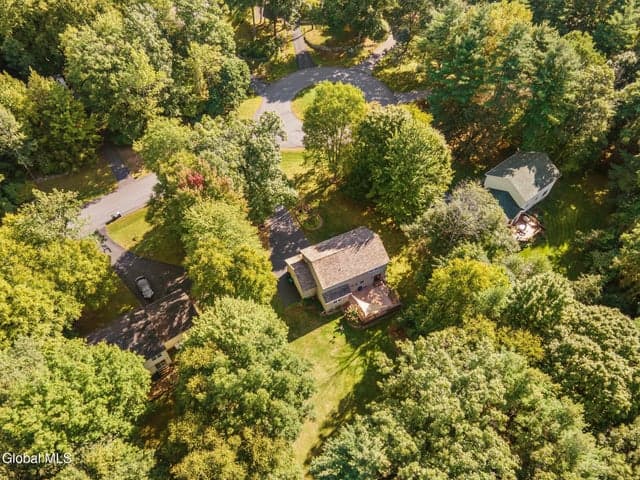 3 Pineridge Court, Greenfield, NY, photo 5