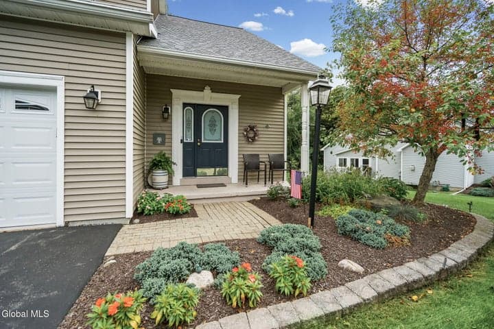 49 Oakmont Street, Niskayuna, NY, photo 3