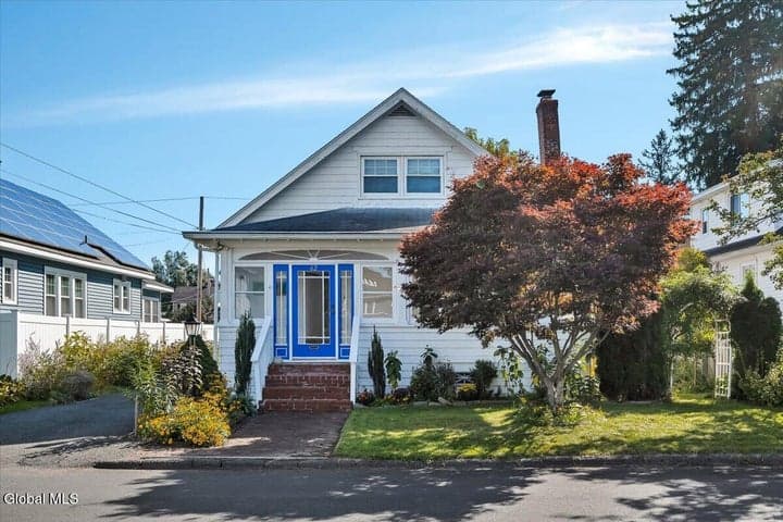 62 Mt Pleasant Avenue, Troy, NY, photo 3