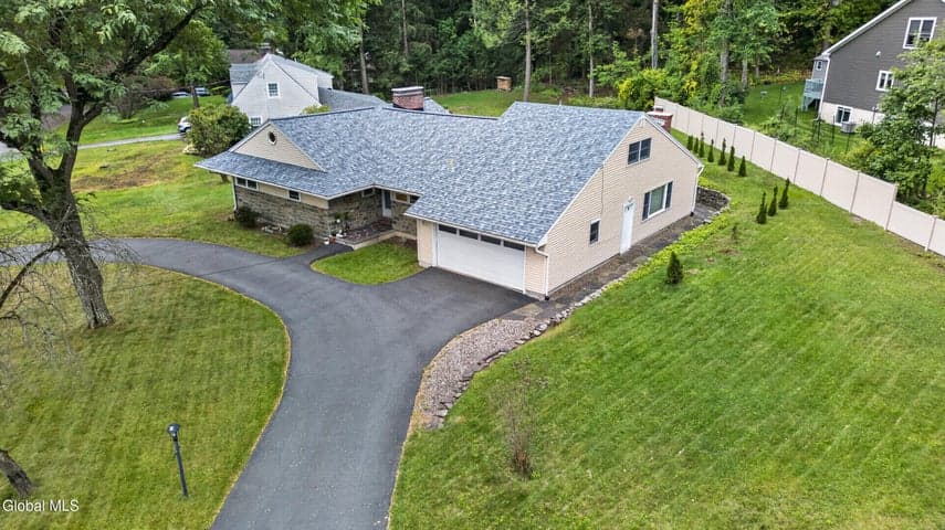 887 Morgan Avenue, Niskayuna, NY, photo 4