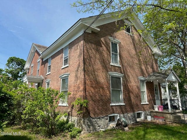 85 Bay Street, Glens Falls, NY, photo 4
