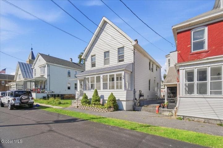 11 Archibald Street, Colonie, NY, photo 2