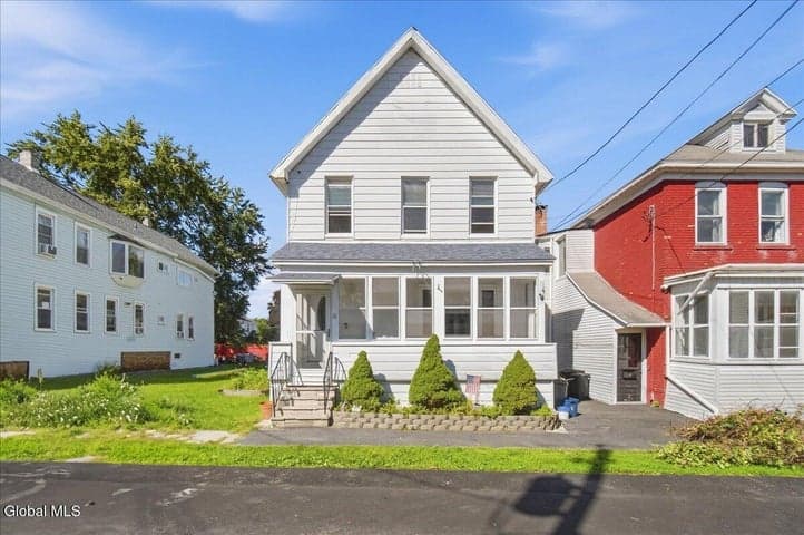 11 Archibald Street, Colonie, NY